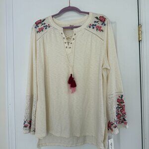 NWT Style and Company XXL Top- Color Floral Cream